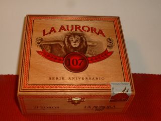 La Aurora Sirie Anniversario 107 Wood Cigar Box Dominican Republic