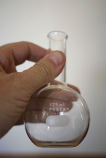 Pair Pyrex Lab Glass Distilling Flask 250 ml 125 ml Round Flat Bottom