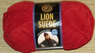 Skein Lion Brand Suede Bulky Yarn 113 Scarlet Red Dye Lot 0121H Free