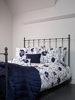 Kenneth Cole Broadway bed linen in navy   