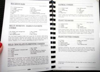 1997 Avondale PA United Methodist Favorite Recipe Cookbook Book