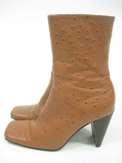 Me Too Brown Faux Ostrich Leather Ankle Boots Heels 6