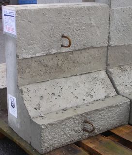47,48 Euro/lfdm) L Steine 55x50x30 cm Winkelsteine Mauerscheiben