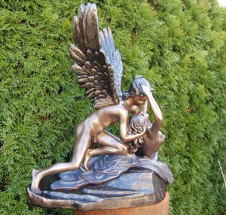 Rießige Skulptur Amor und Psyche bronziert Gartenfigur