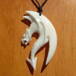 Drachen Dragon Amulett Anhänger Kette Bone Horn PB114