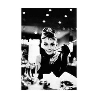 Audrey Hepburn b/w Poster (91 x 61 cm) Küche & Haushalt