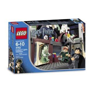 LEGO Harry Potter 4752   Schulstunde bei Prof. Lupin 