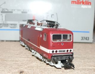 S35 Märklin 3743 E Lok BR 243 897 6 DR (DDR)