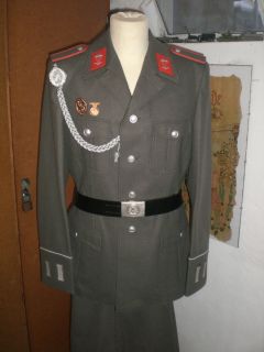 NVA Uniform Fallschirmjaeger Ausgangsuniform Soldat
