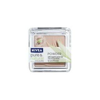 Nivea Pure & Natural Colours Powder with organic green tea Puder mit