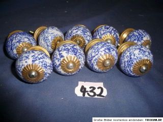 Nr. 432 Möbelknöpfe Porzellan blau gesprengelt