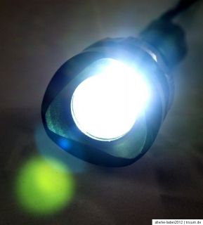 1000 Lumen Ultrafire CREE XENON LED Taschenlampe ZOOM+AKKU+Ladegerät