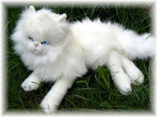 Stofftier Katze Liegende weiße Perserkatze, 37,5 cm