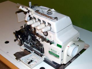 NEU KETTELMASCHINE ( 2 Nadel 5 Faden Overlock Nähmaschinen ) ZJ 757A