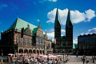 Bremen, market square – Town Hall, St. Peters Cathedral and State