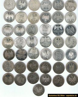 Die 28 Münzen von Museum bis Archäologisches Institut bestehen aus