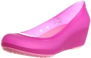 Crocs Womens Carlisa Mini Wedge Pump Shoes