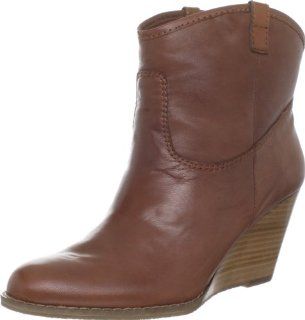 Bandolino Womens Master Bootie Shoes