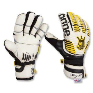 Brine Soccer New King 6X Goalkeeper Glove: Sports