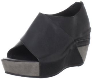 Antelope Womens 862 Sandal Black 40 EU/10 M US Shoes