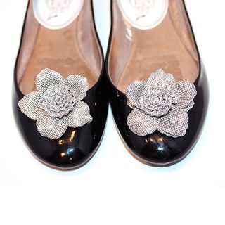 Absolutely Audrey Grey Flower Shoe Clips