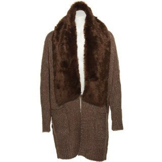 ROMEO & JULIET COUTURE Oversized Sweater w/ Detachable Faux Fur Collar