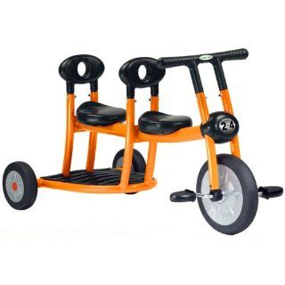 Pilot 200 Series Tandem Tricycle