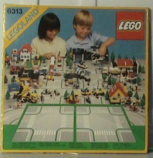LEGO Systems 6313 City Town Cross Road Plates: Toys