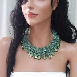 Green Aventurine and Seashells Cluster Stone Toggle Necklace
